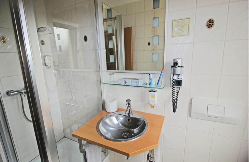 Hotel Lindenkrug Gütersloh Habitación foto